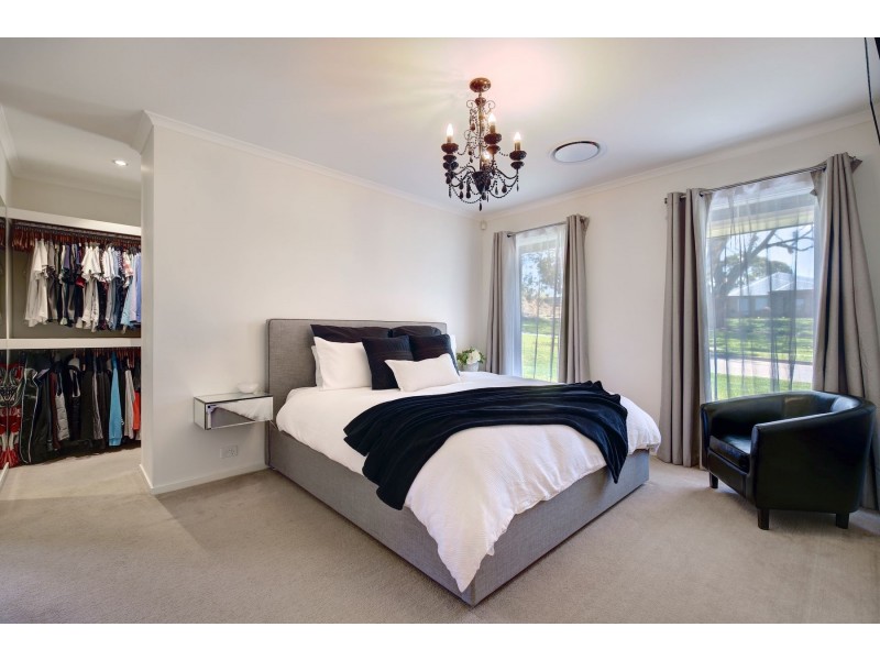 45 Silhouette Street, Mount Barker SA 5251