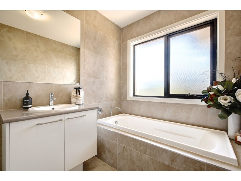 45 Silhouette Street, Mount Barker SA 5251