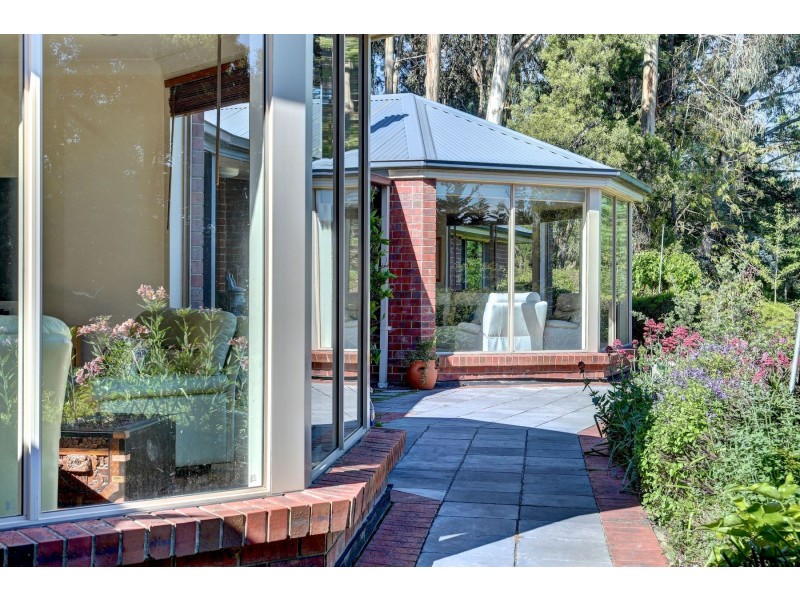 9a Schocroft Avenue, Crafers SA 5152