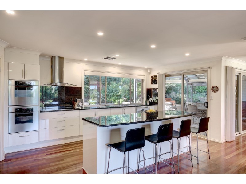 9a Schocroft Avenue, Crafers SA 5152