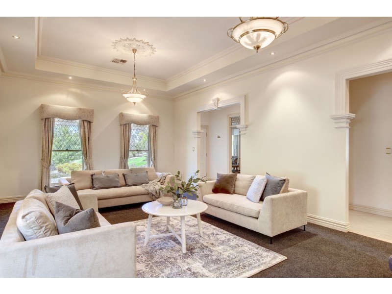 146 Burnbank Way, Mount Barker SA 5251