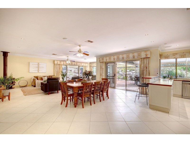 146 Burnbank Way, Mount Barker SA 5251