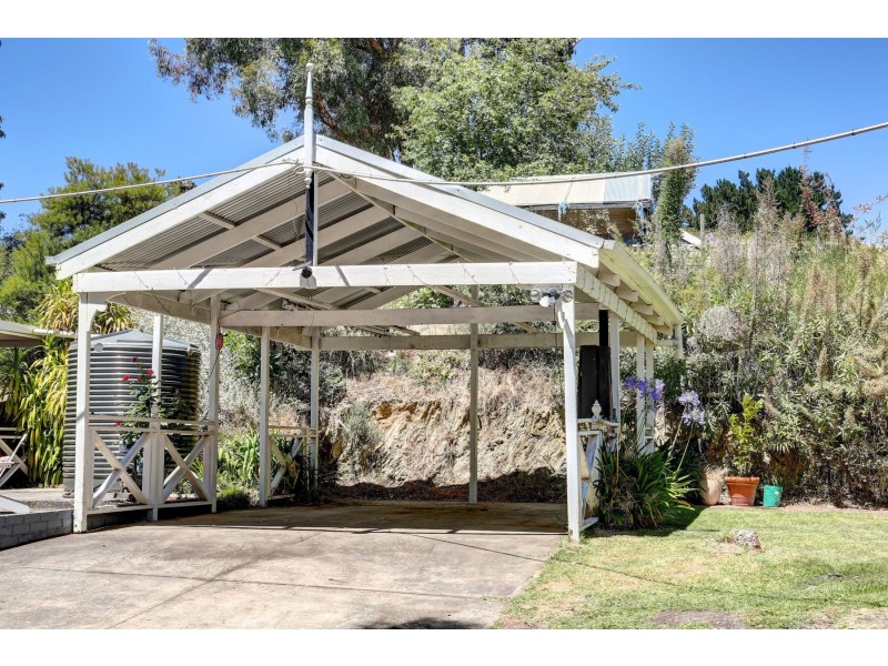 206 Rangeview Drive, Carey Gully SA 5144