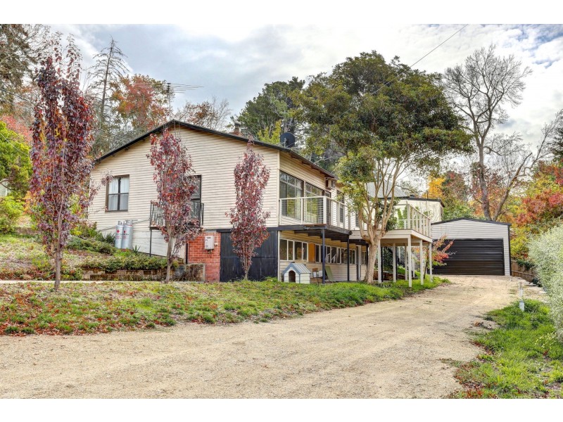 1 Peake Avenue, Stirling SA 5152