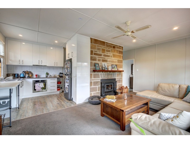 1 Peake Avenue, Stirling SA 5152