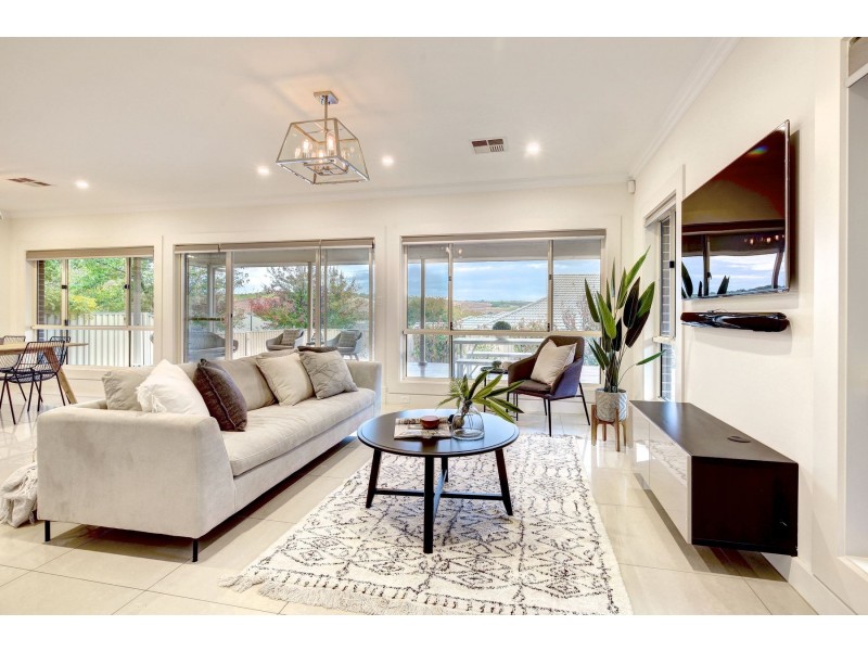 10 Sylvan Circuit, Noarlunga Downs SA 5168