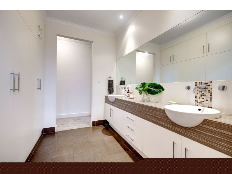 10 Sylvan Circuit, Noarlunga Downs SA 5168
