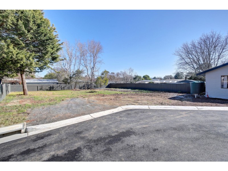 13 Bernhardt Crescent, Hahndorf SA 5245