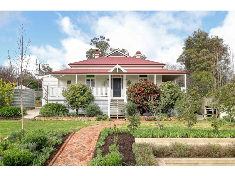 4 Second Avenue, Bridgewater SA 5155