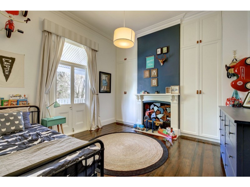 4 Second Avenue, Bridgewater SA 5155