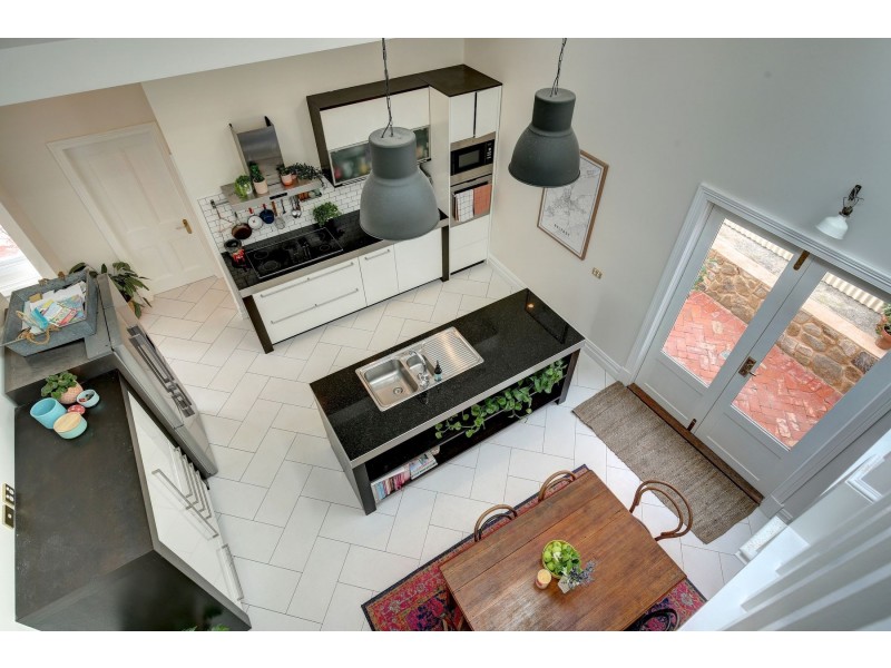 4 Second Avenue, Bridgewater SA 5155