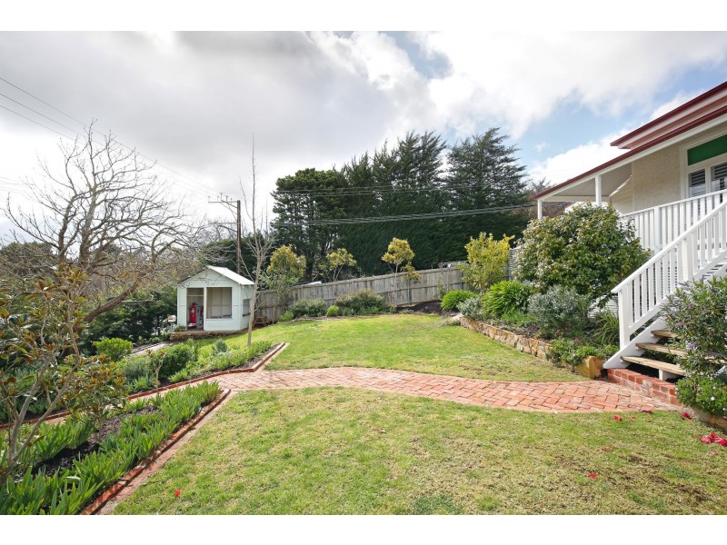 4 Second Avenue, Bridgewater SA 5155