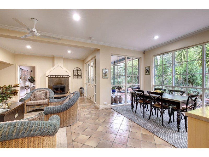 7 Sturt Valley Road, Stirling SA 5152