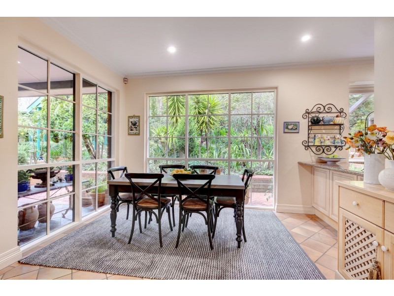 7 Sturt Valley Road, Stirling SA 5152