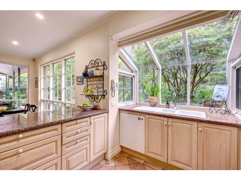 7 Sturt Valley Road, Stirling SA 5152