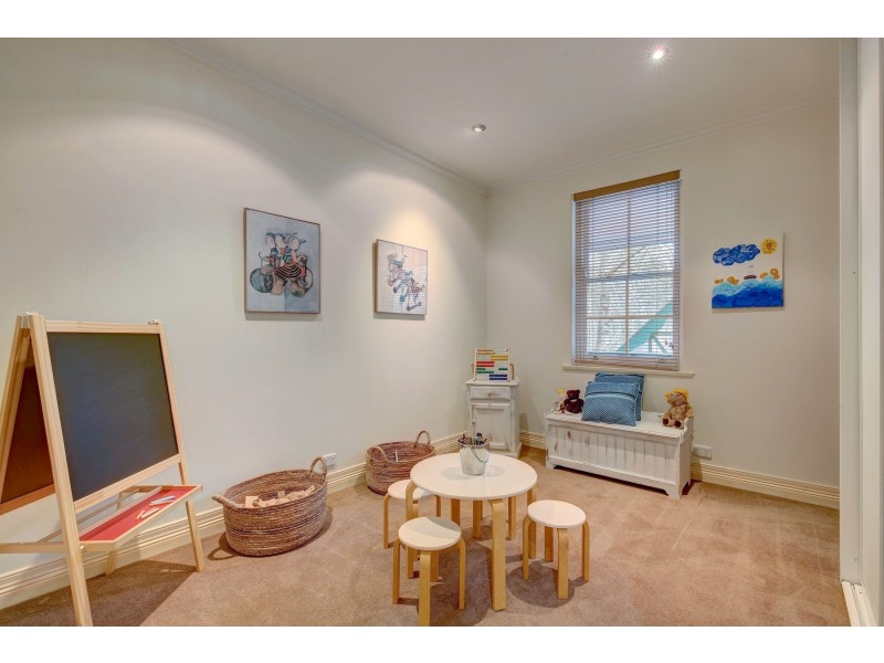 7 Sturt Valley Road, Stirling SA 5152