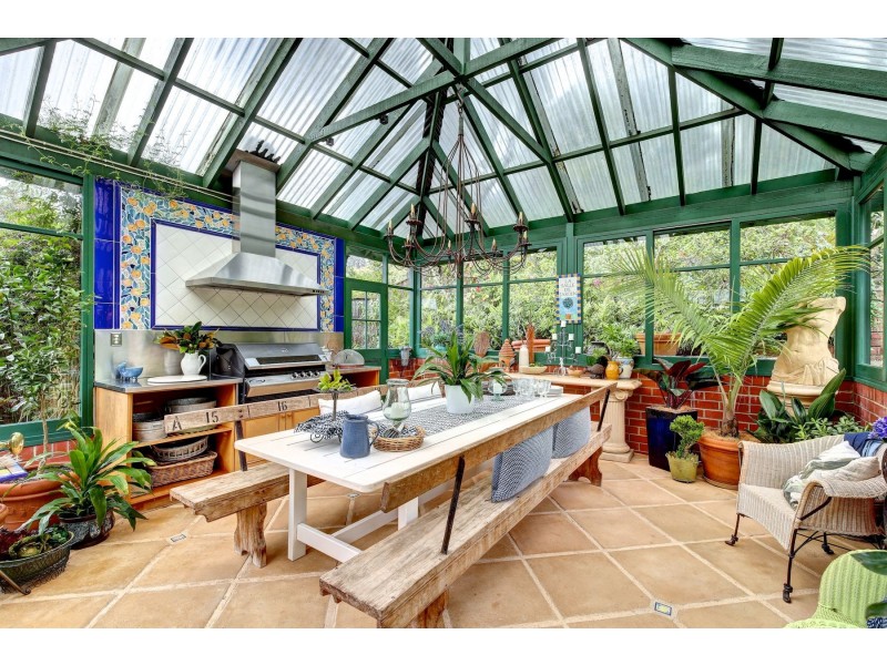 7 Sturt Valley Road, Stirling SA 5152