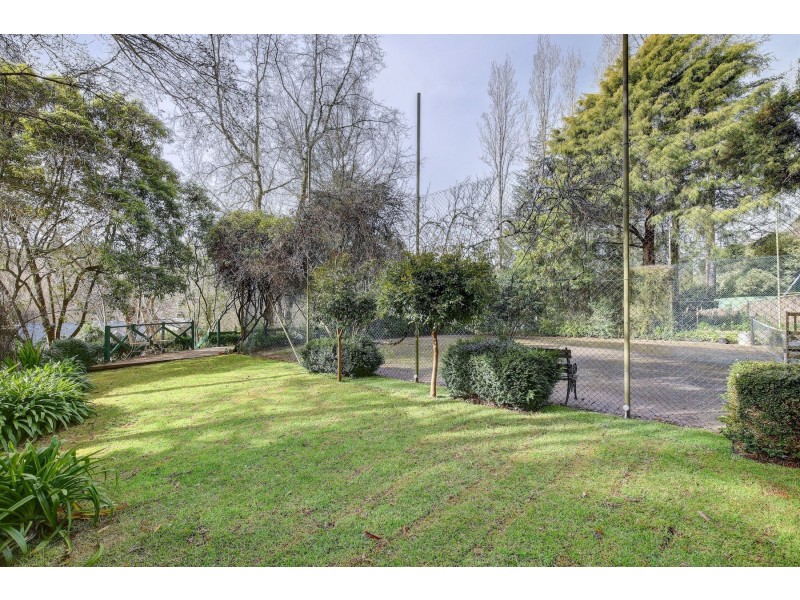 7 Sturt Valley Road, Stirling SA 5152