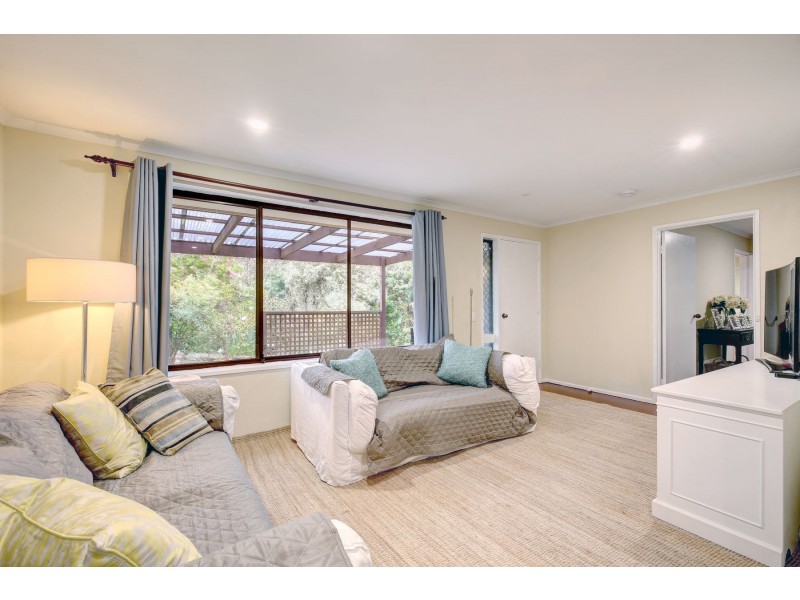 33 Braeside Road, Stirling SA 5152