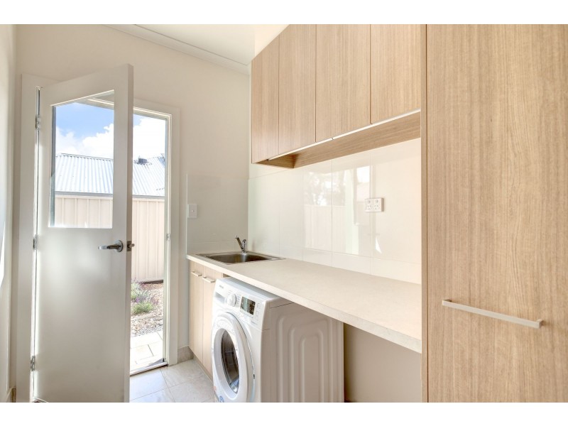 8 Merion Close, Mount Barker SA 5251