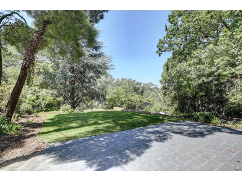 82 Mount Barker Road, Stirling SA 5152