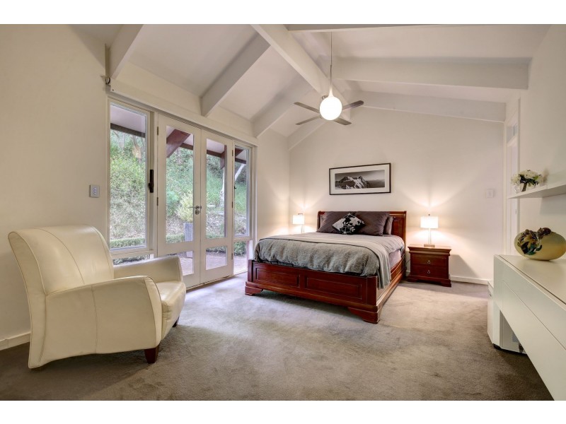 11 Summer Hill Drive, Crafers SA 5152