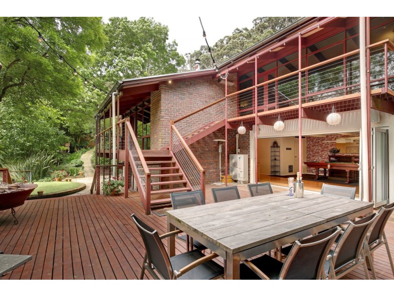 11 Summer Hill Drive, Crafers SA 5152