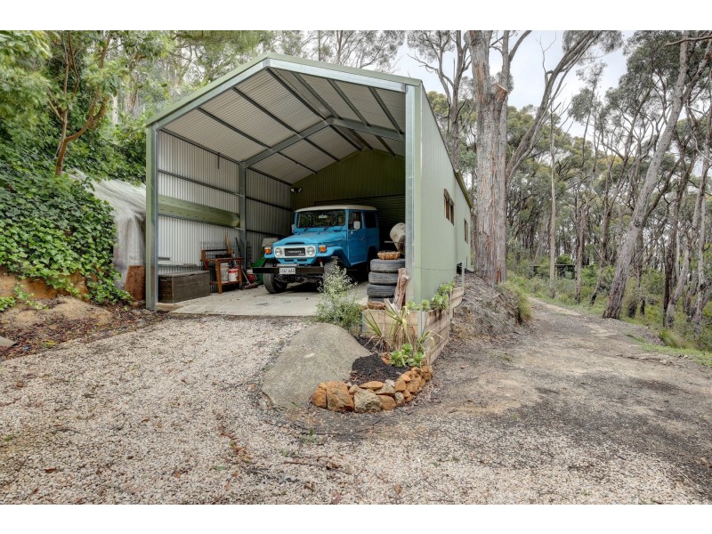 11 Summer Hill Drive, Crafers SA 5152