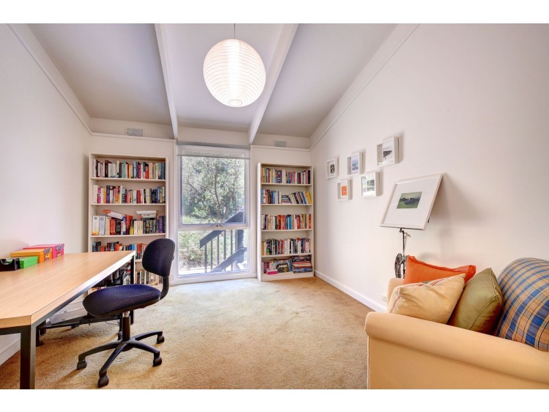 8 Redgum Drive, Belair SA 5052