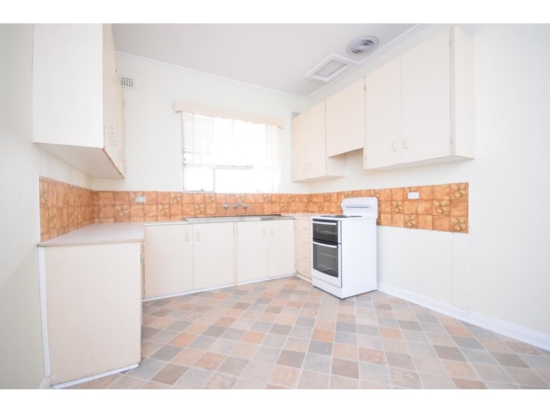 27 Fife Street, Woodville South SA 5011