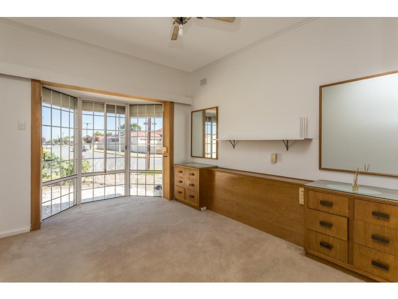 11 Westall Avenue, Flinders Park SA 5025