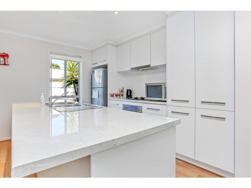 2/8 Swan Terrace, Ethelton SA 5015