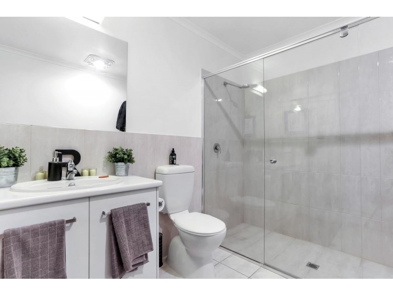 2/8 Swan Terrace, Ethelton SA 5015