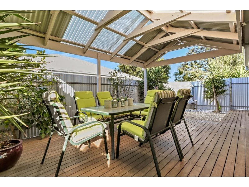 2/8 Swan Terrace, Ethelton SA 5015