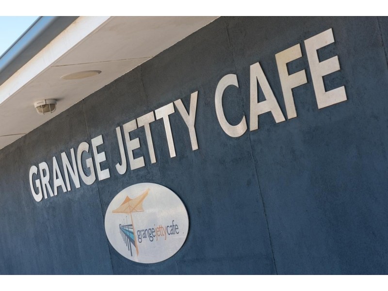 4 Charles Sturt Avenue, Grange SA 5022