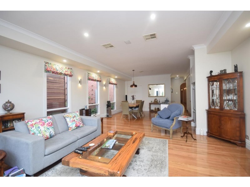 11 Jetty Street, Grange SA 5022