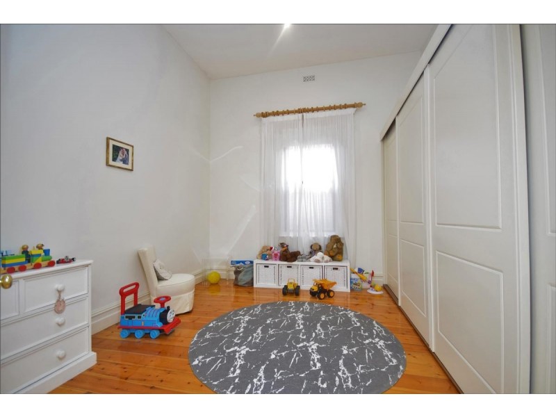11 Jetty Street, Grange SA 5022