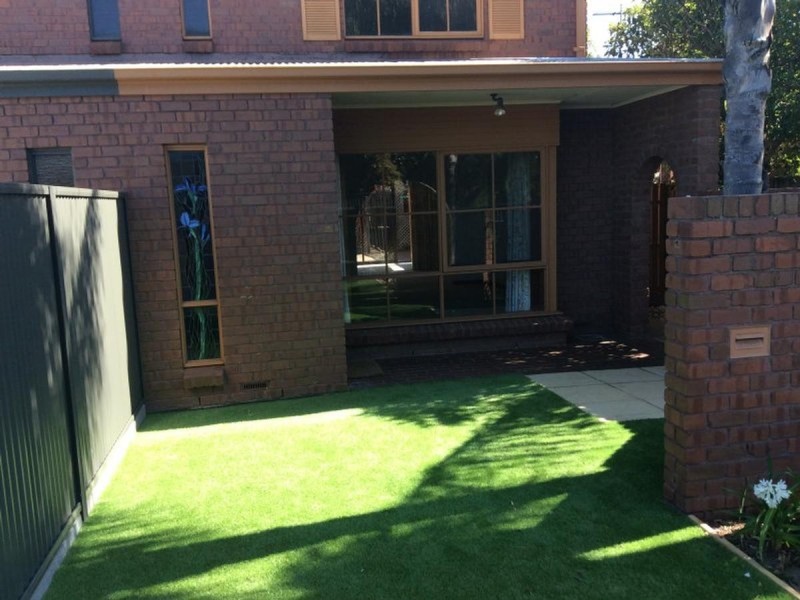 2/45 Russell Street, Glenelg North SA 5045
