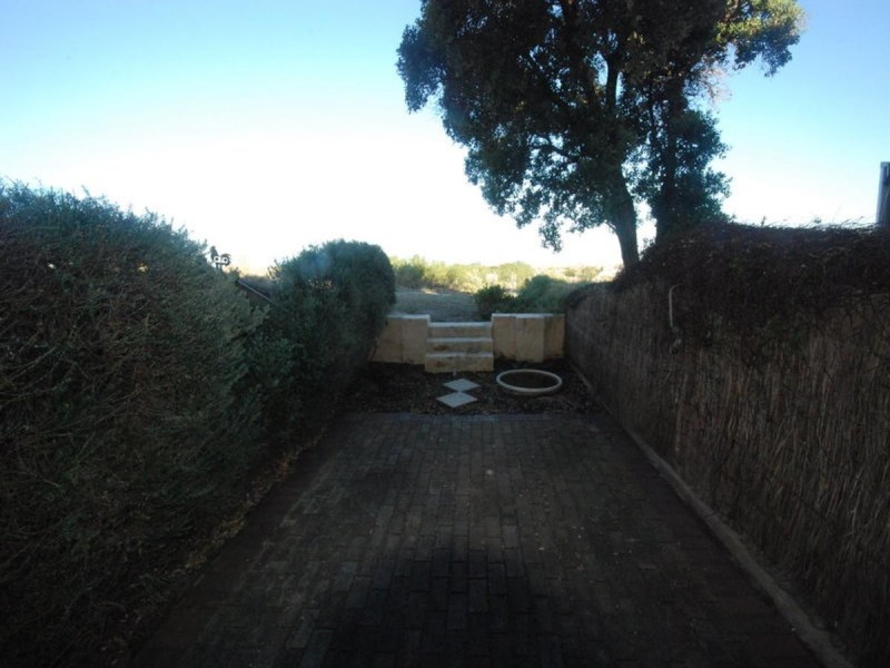 2/23 Seaview Road, West Beach SA 5024