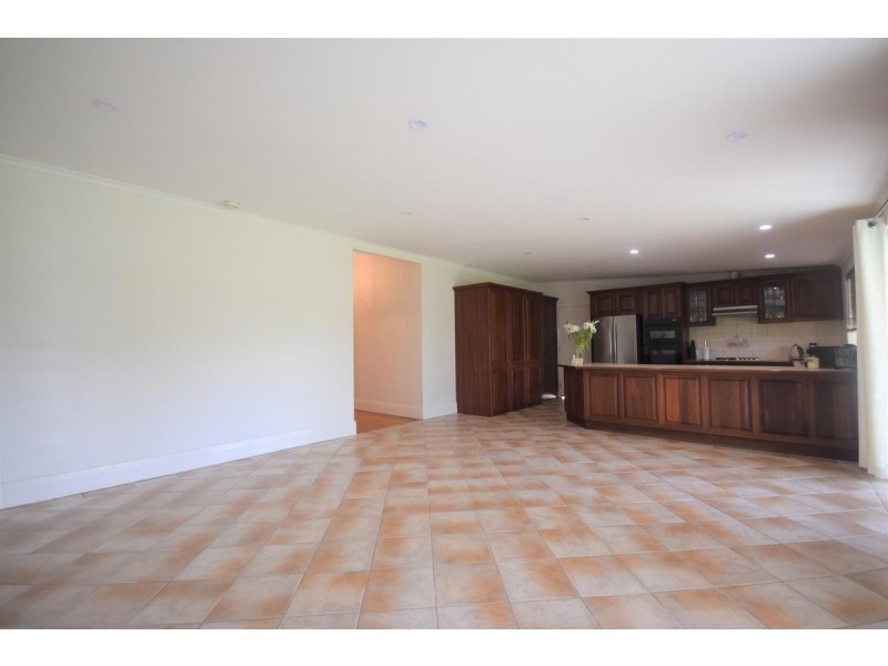 11a Martins Road, Seaton SA 5023