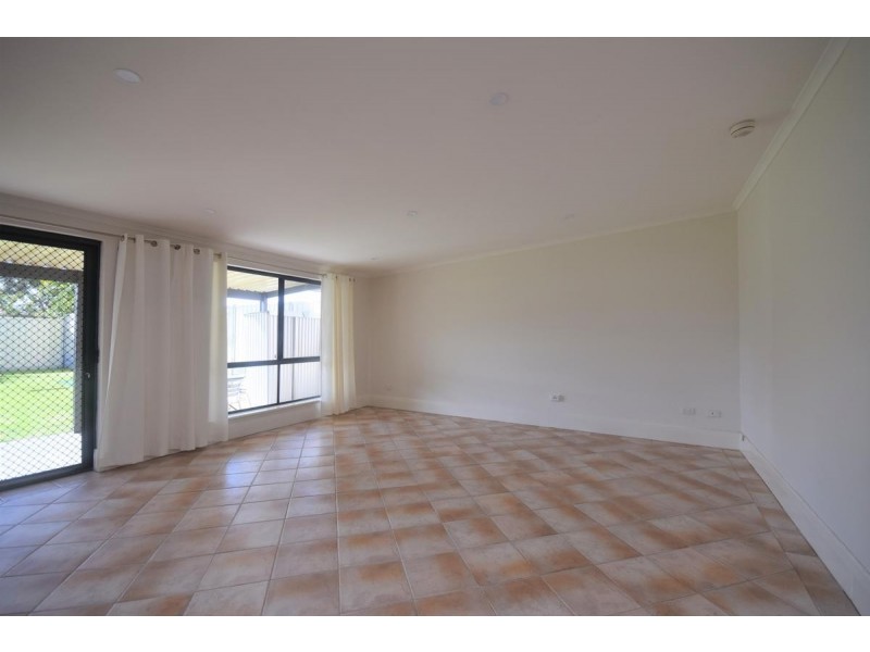 11a Martins Road, Seaton SA 5023