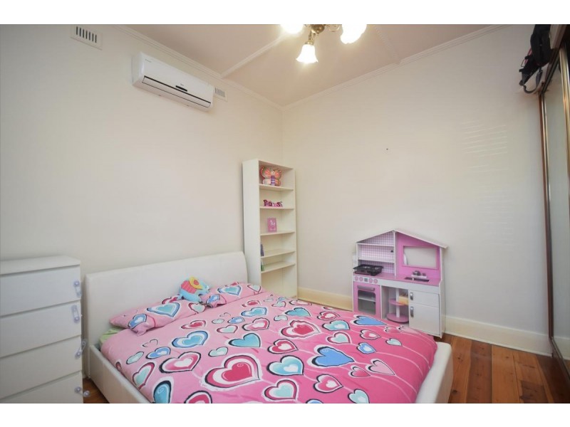 11a Martins Road, Seaton SA 5023