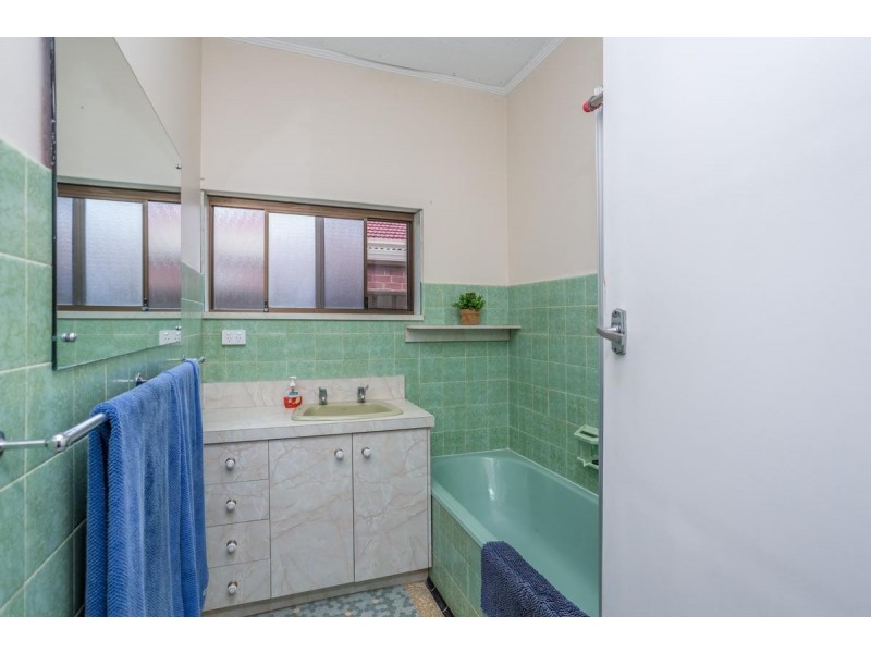 62 Collingwood Avenue, Flinders Park SA 5025