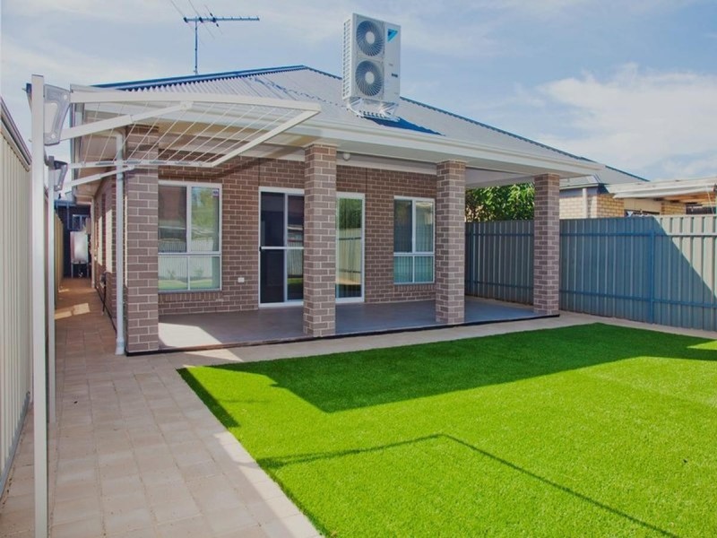 4A Parkhouse Avenue, Seaton SA 5023