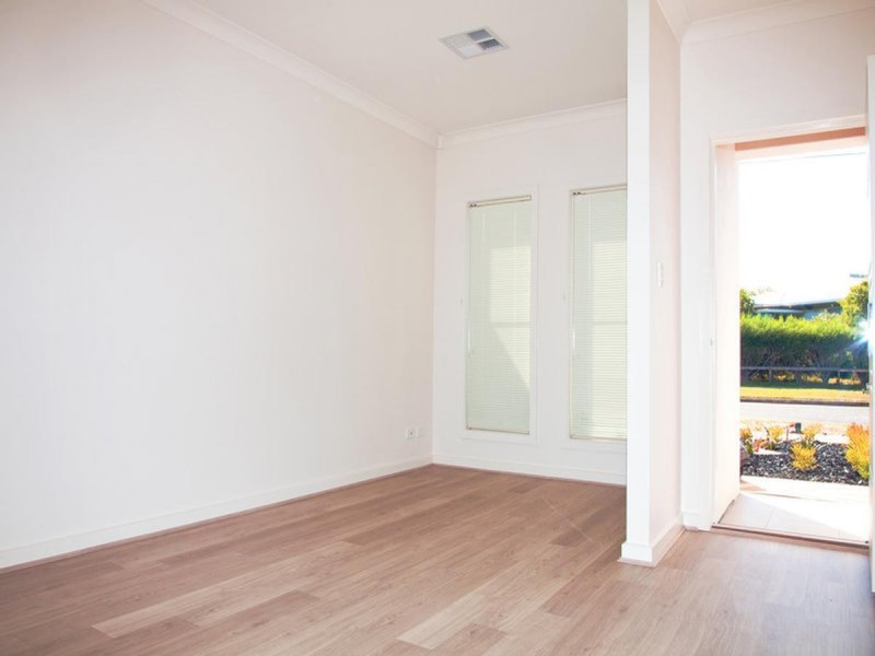 4A Parkhouse Avenue, Seaton SA 5023