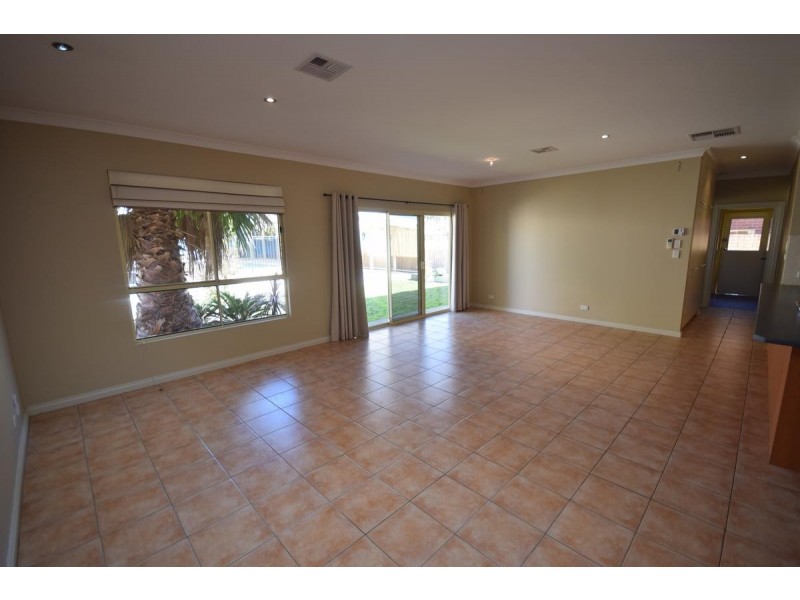 26 Hughes Avenue, Henley Beach SA 5022