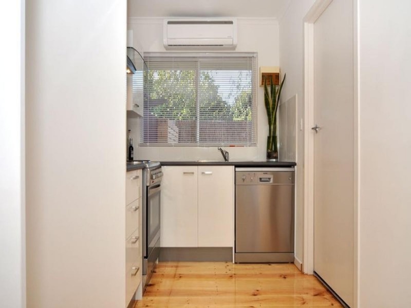 2/7 Musgrave Avenue, West Hindmarsh SA 5007