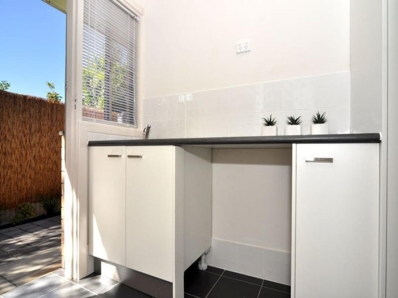 2/7 Musgrave Avenue, West Hindmarsh SA 5007