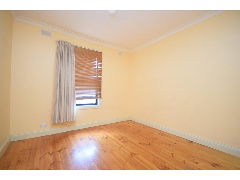 15 Broadford Crescent, Findon SA 5023