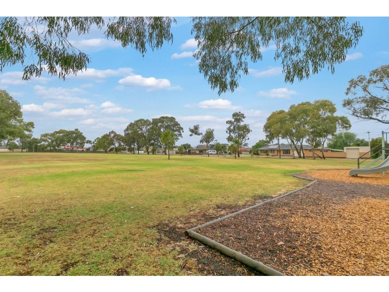 4 Lancaster Avenue, Fulham Gardens SA 5024